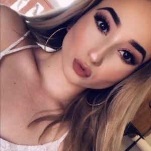 Meet your Posher, Ale